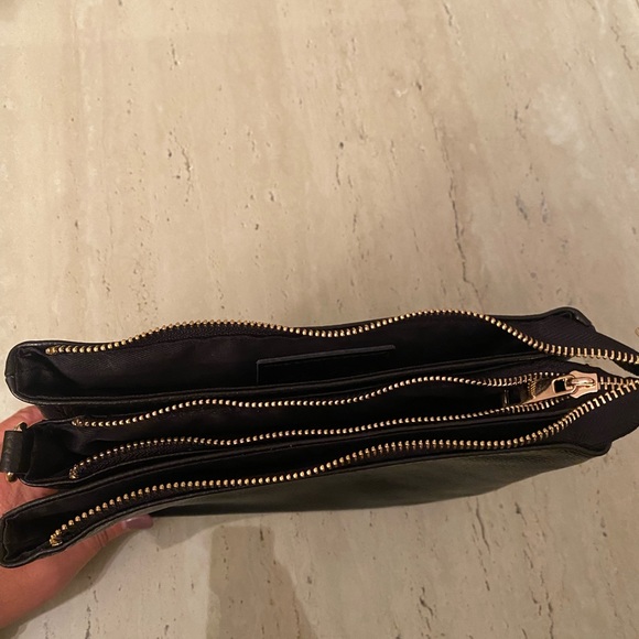 Italian leather purse w/ 3 straps - Picture 7 of 8